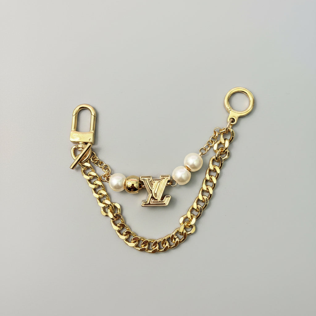 LW Chain Bag Charm – Designer-Inspired Luxury Chain Bag Accessory